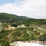 Nicolas 게스트하우스 4*